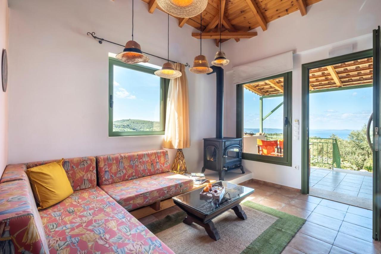 Chamaloni Cottages Finikounta Bagian luar foto